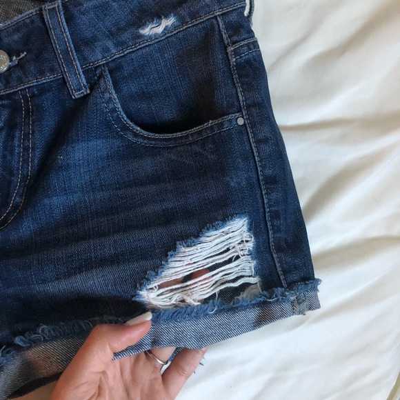 Guess High Rise Ripped Shorts - Picture 2 of 7